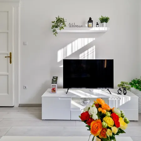 Oasis 2br