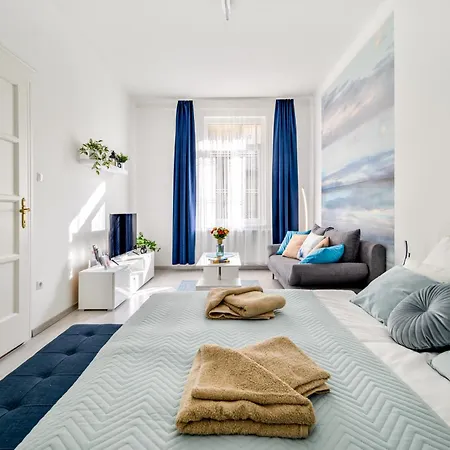 Oasis 2br *