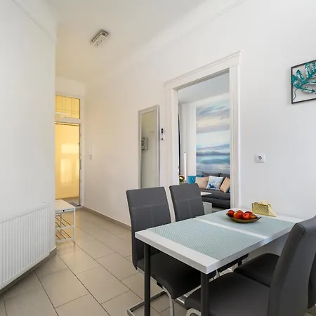 Oasis 2br Apartment Budapest